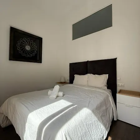 Centric 2 Bedroom Барселона